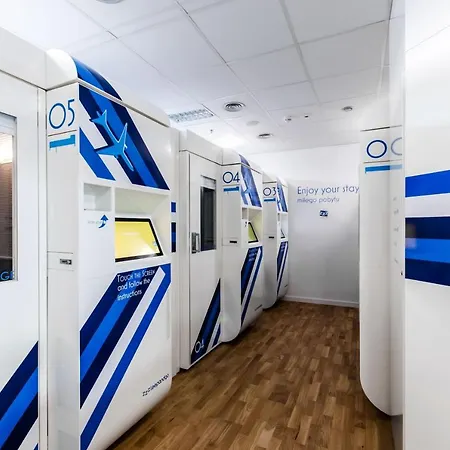 Resting Pods - Zzzleepandgo Modlin Airport Wmi Capsule hotel Nowy Dwor Mazowiecki